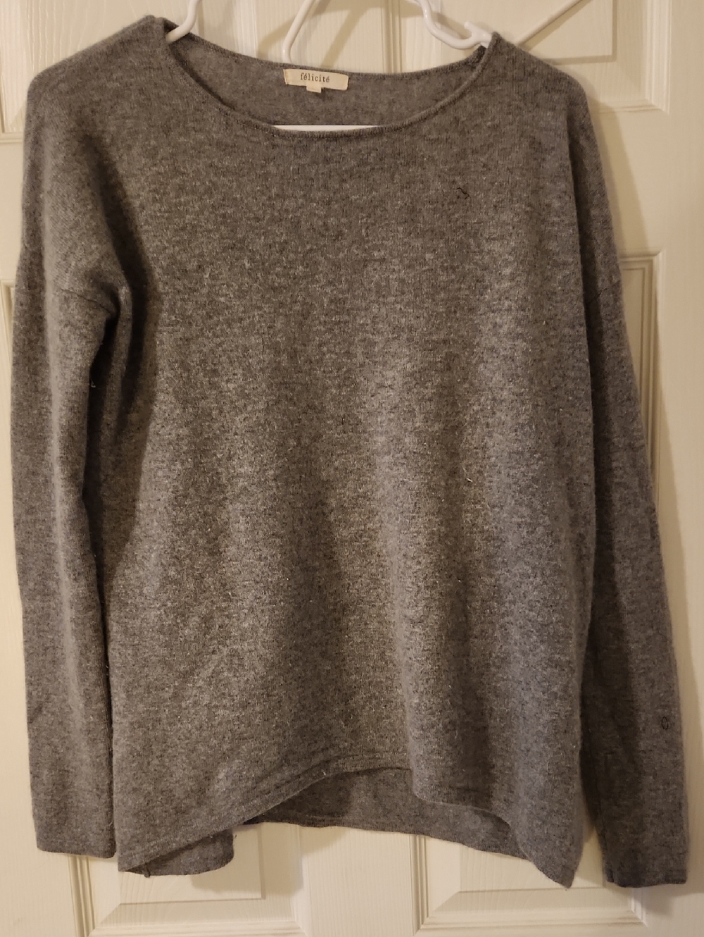 Felicite Heather Gray Scoop Neck Lightweight Knit Cashmere  Sweater